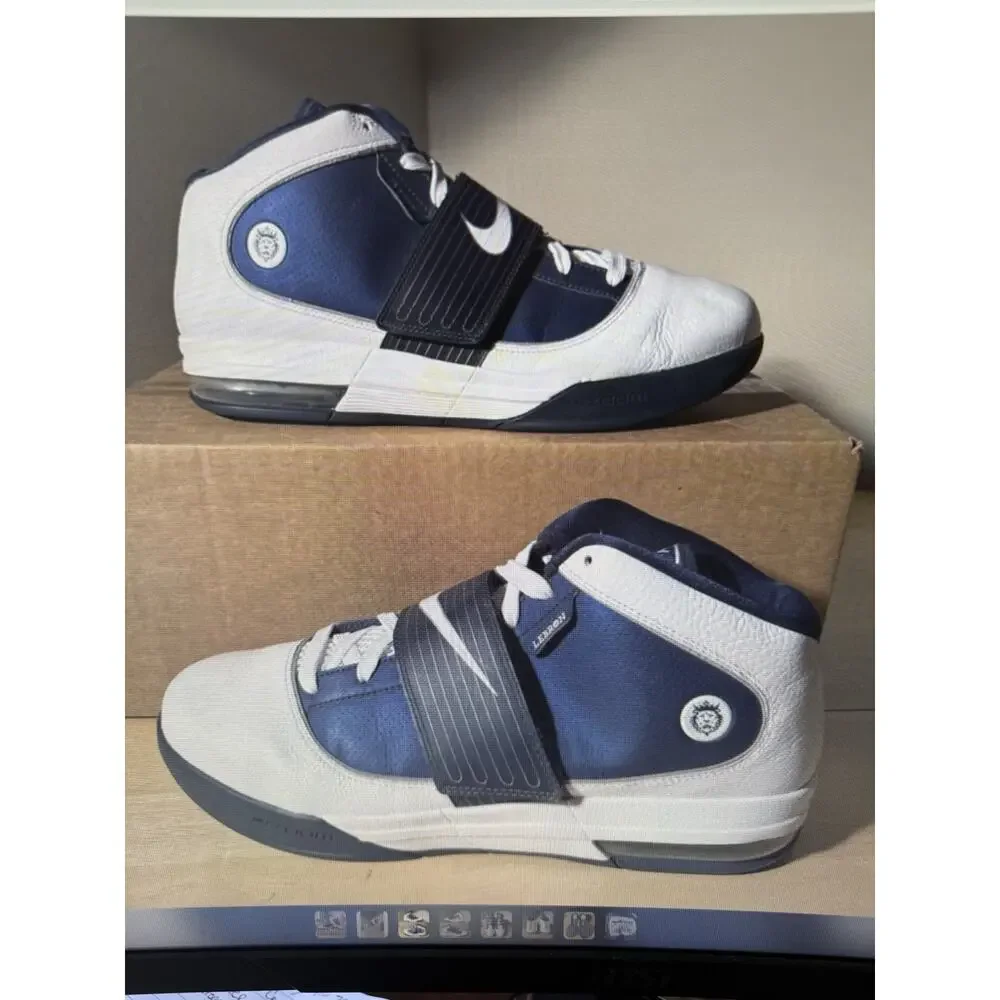 Size 13 - Nike Zoom Soldier IV Witness 407630-104 White Navy Gold LeBro